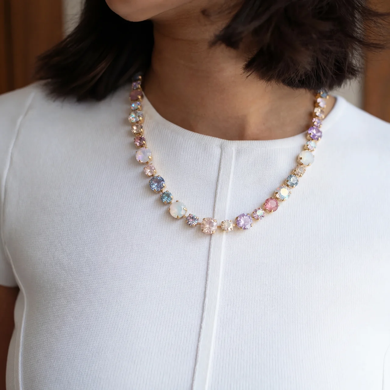 Holiday Jewellery Packing Guide: The Only Pieces You Need - Moonela UK