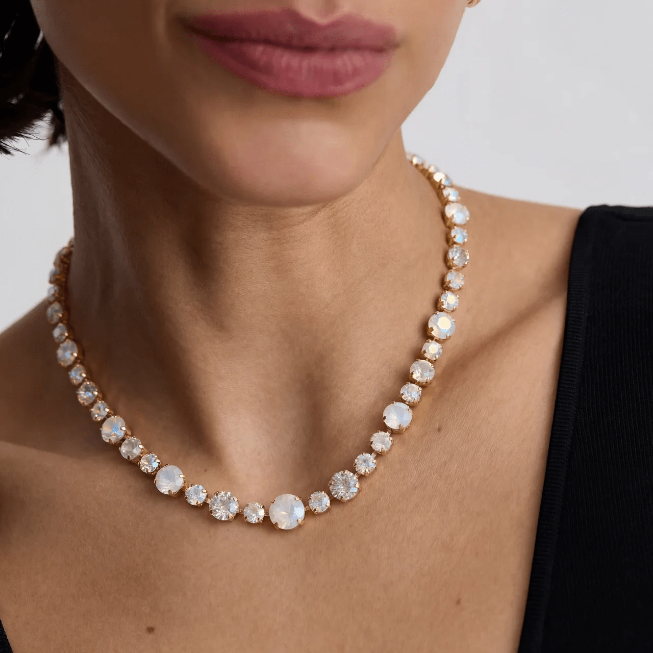 The Meaning Behind Birthstone Jewellery: A Month-by-Month Guide - Moonela UK