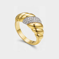 Croissant Ring - Serpentina Pavé