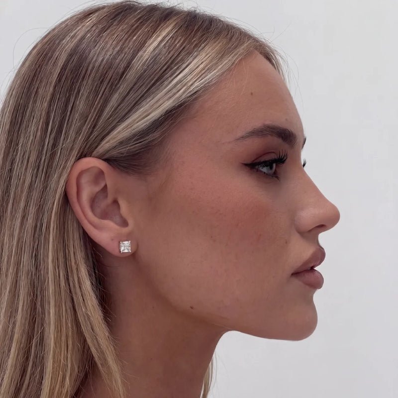 Boucles d'Oreilles Puces - Princesse Carrée CZ