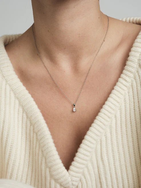 Godmother Gift Ideas UK: Personalised Jewellery 2026 - Moonela UK