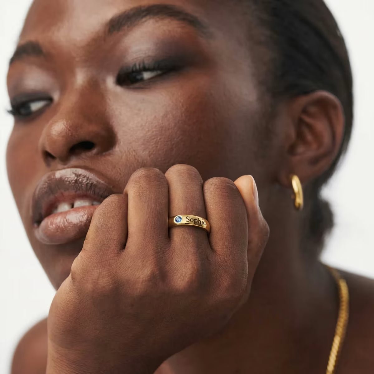 Jewellery Gift Under 30: Personalised Picks That Feel Premium - Moonela UK