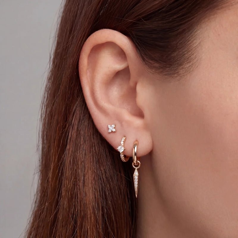 Boucles d'Oreilles Puces Diamant - Clara Mini