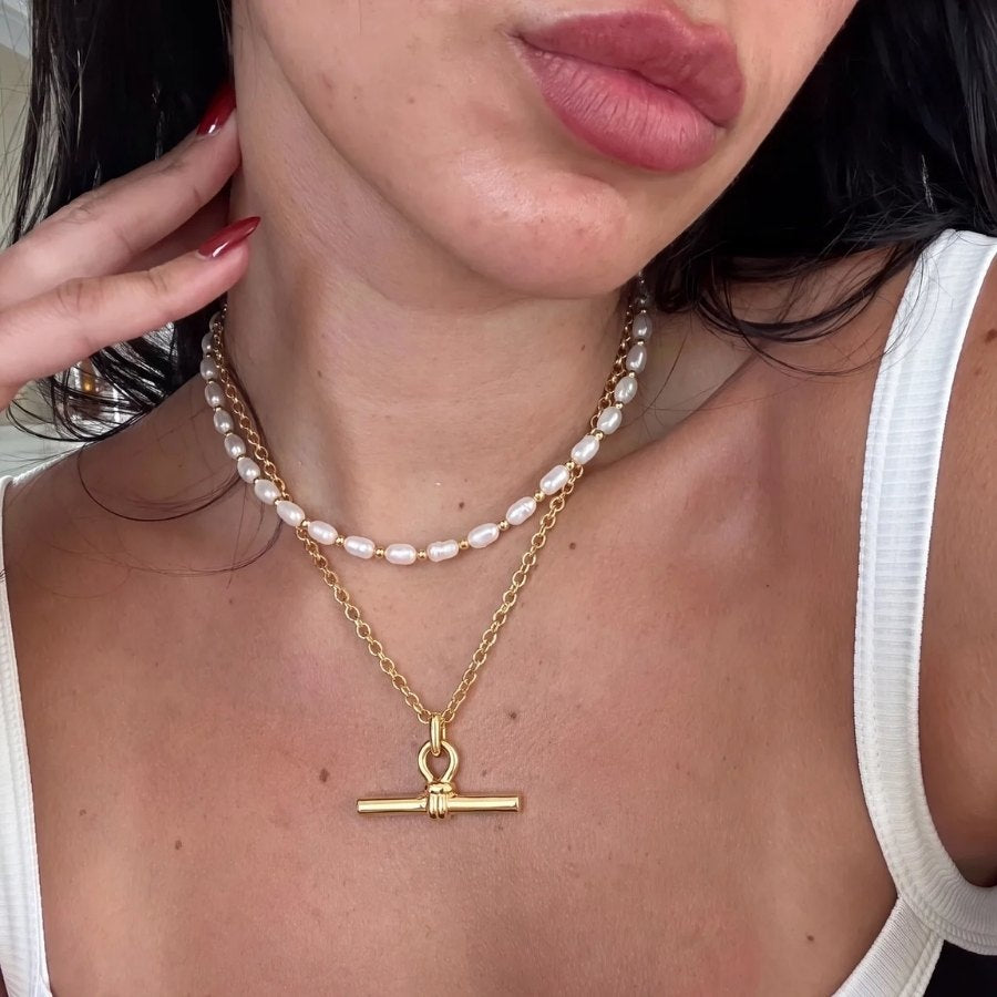 Pearl T-Bar Necklace Set