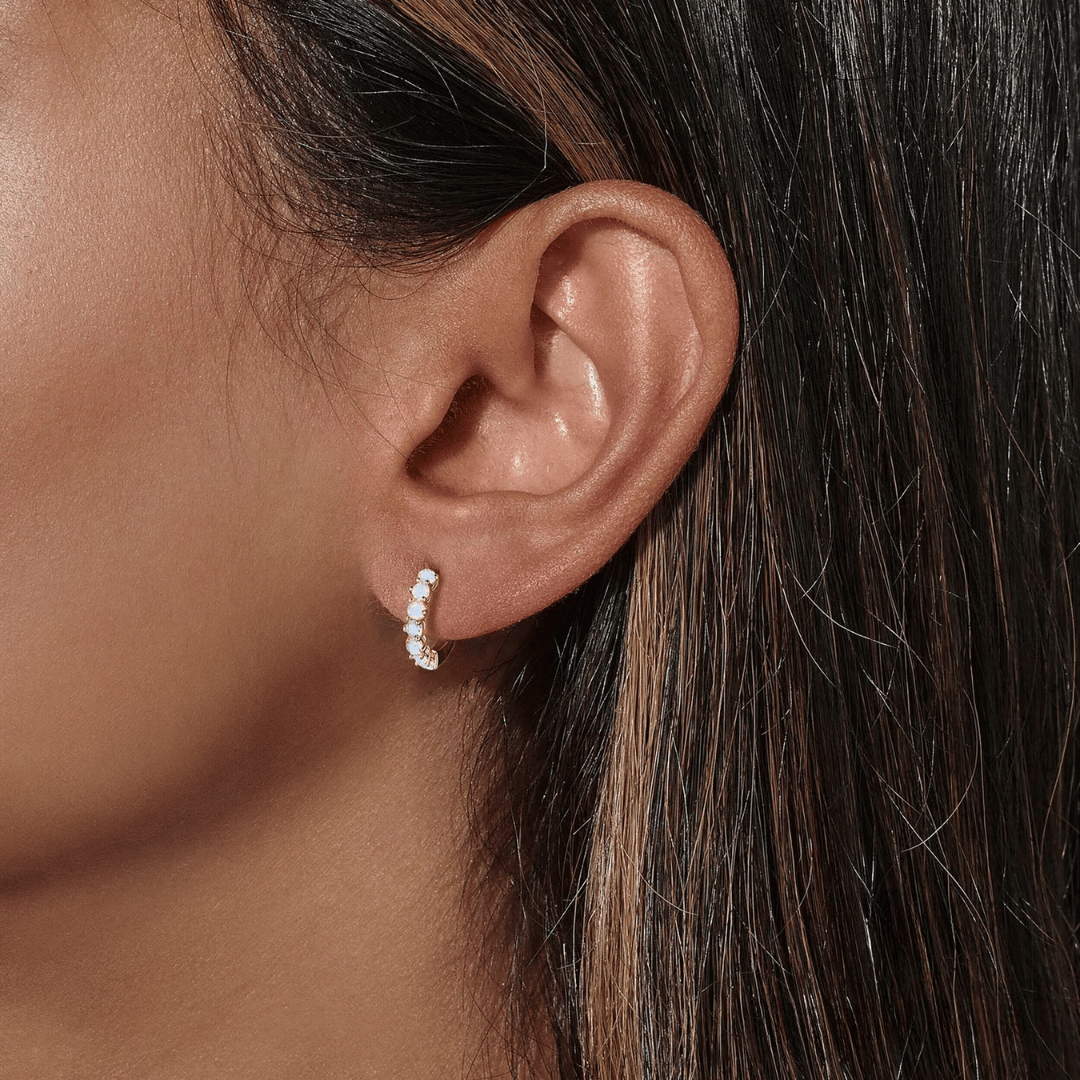 Orecchini a cerchio con pietra di luna 