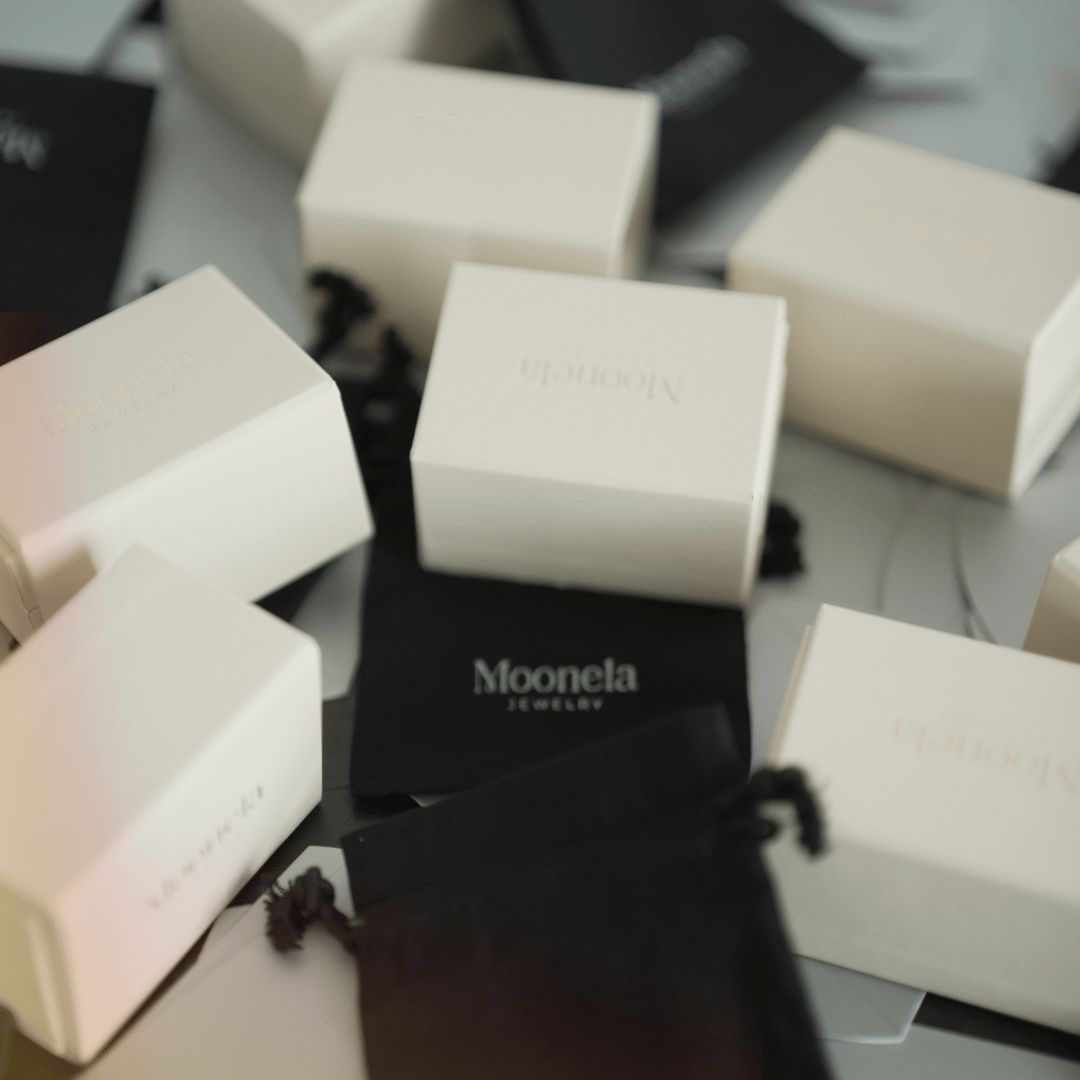 Moonela jewelry packaging with carnelian necklace – premium gift box