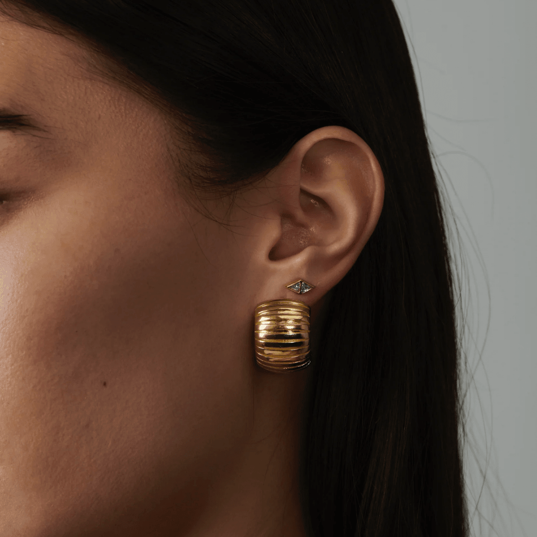 The Strata Hoops - View 2